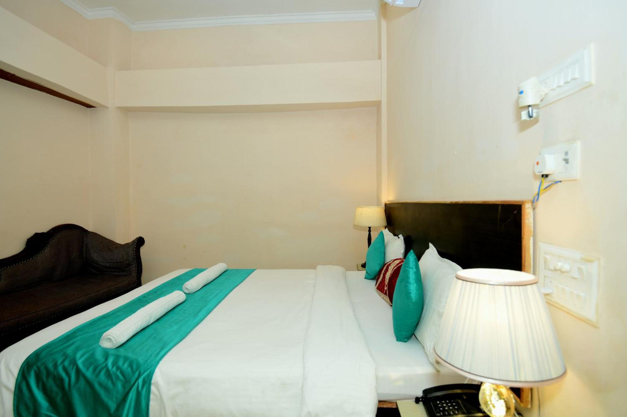 Ap Palace Hotel, Ayodhya מראה חיצוני תמונה