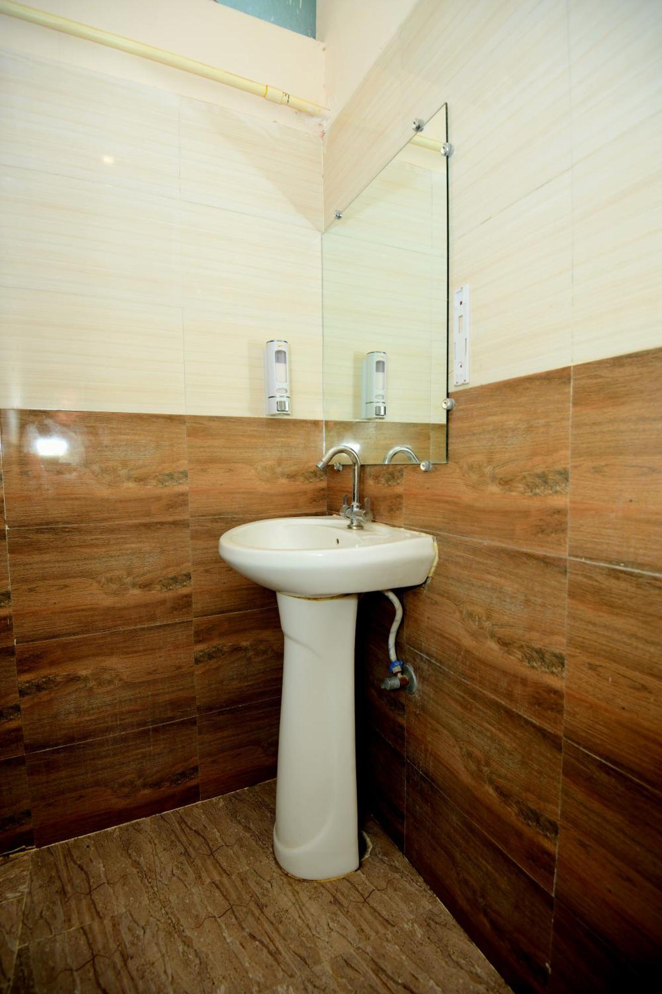 Ap Palace Hotel, Ayodhya מראה חיצוני תמונה