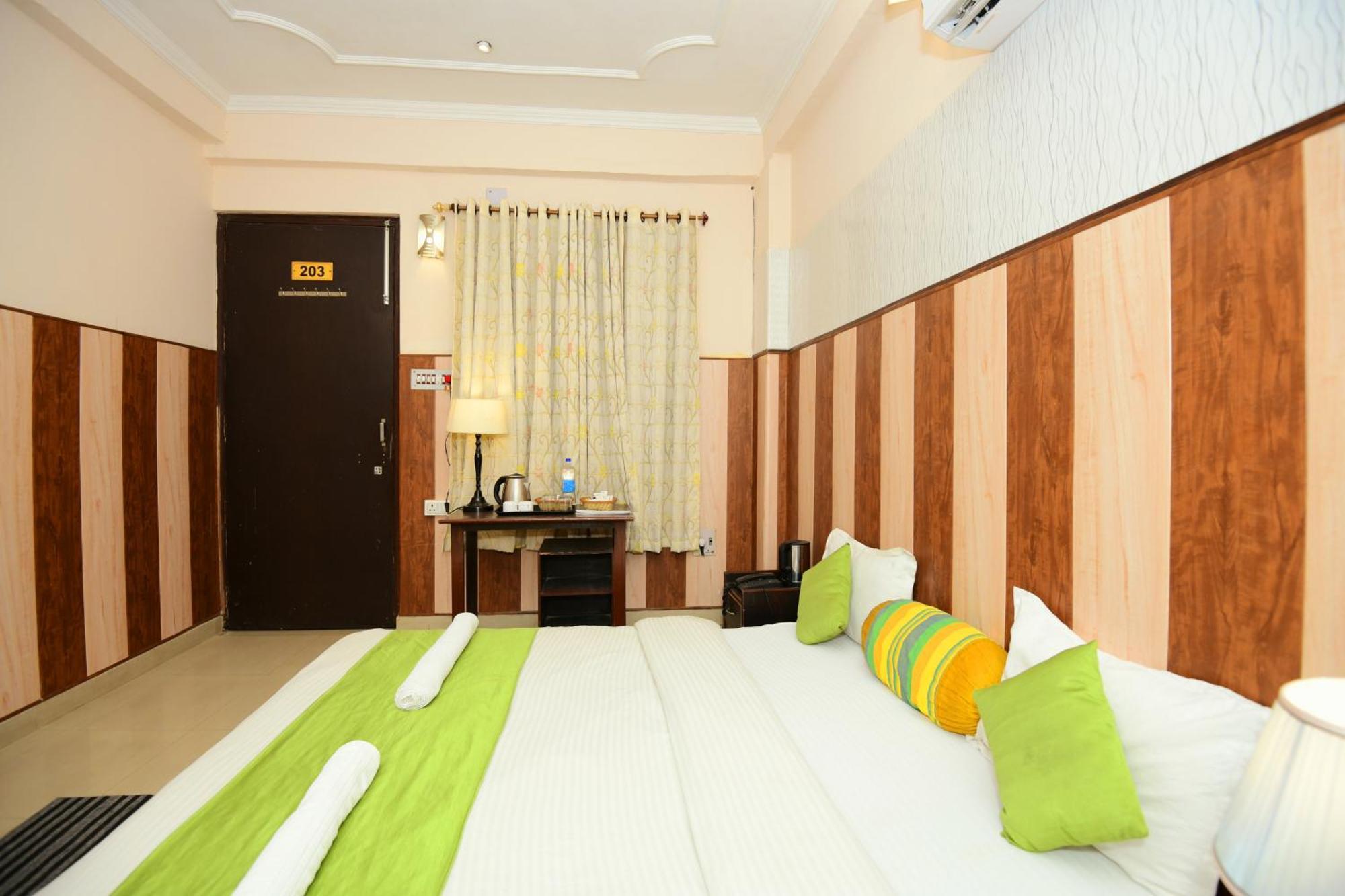Ap Palace Hotel, Ayodhya מראה חיצוני תמונה