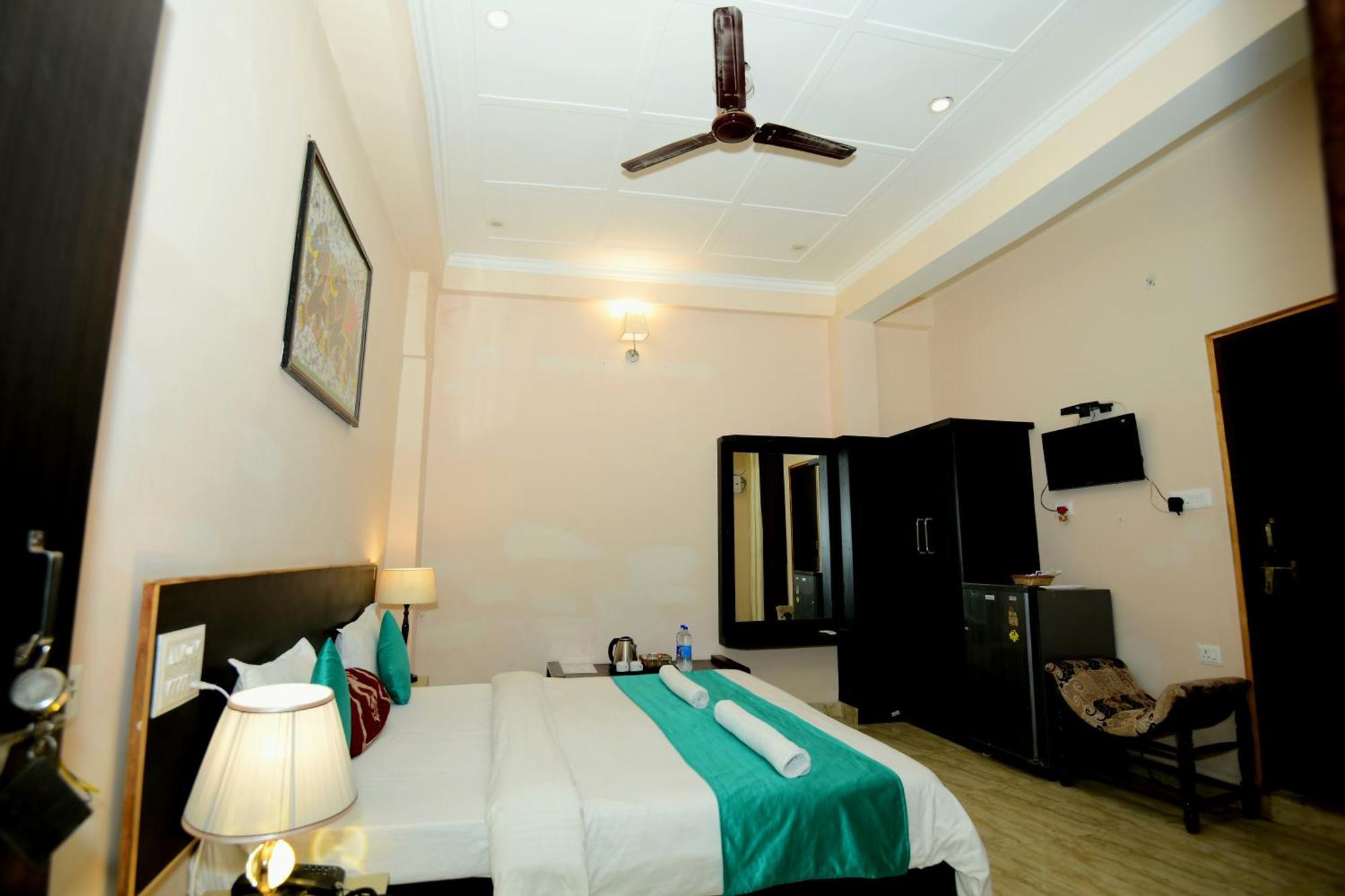 Ap Palace Hotel, Ayodhya מראה חיצוני תמונה